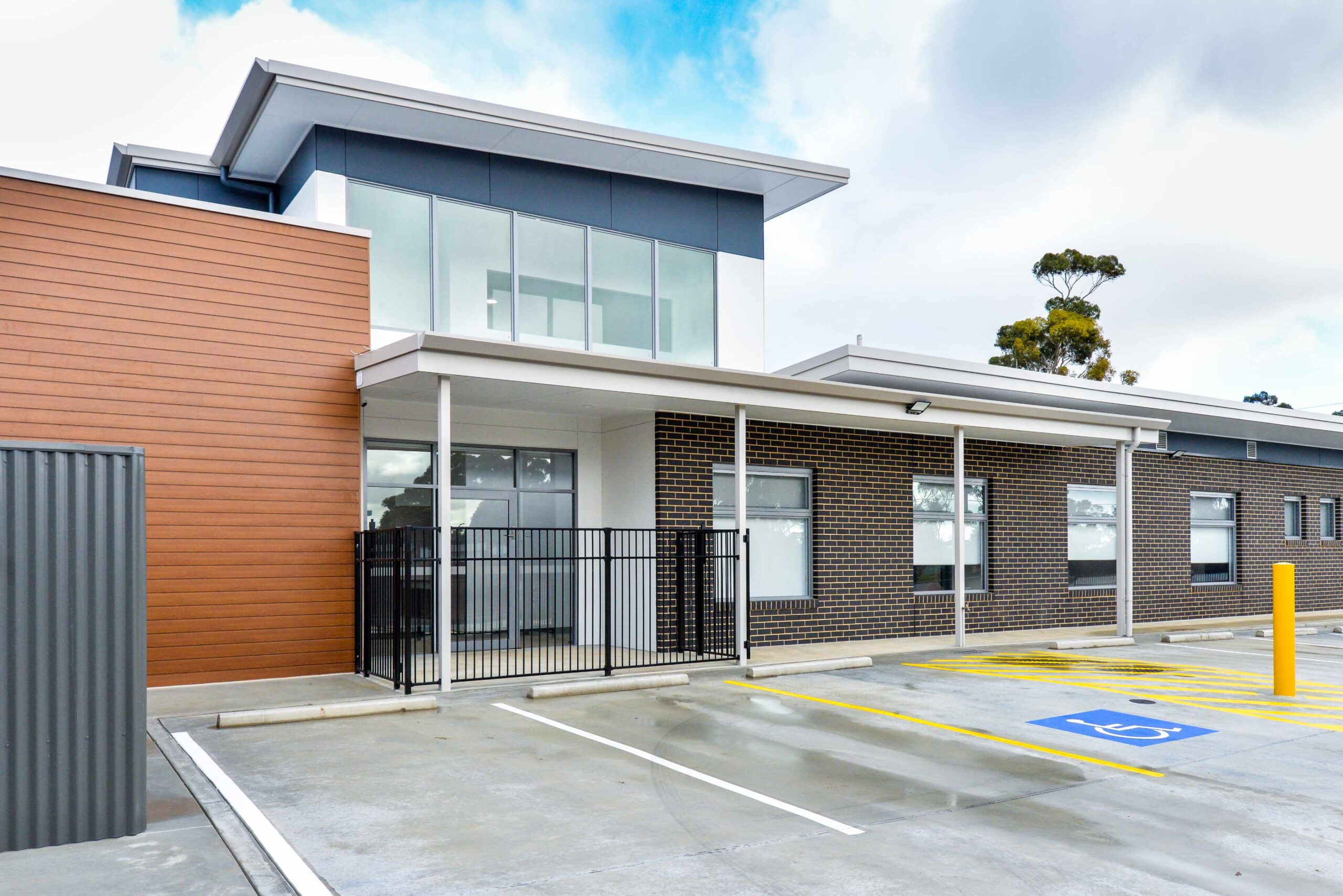 Fitouts Adelaide commercial project showcasing office interiors and tailored design service